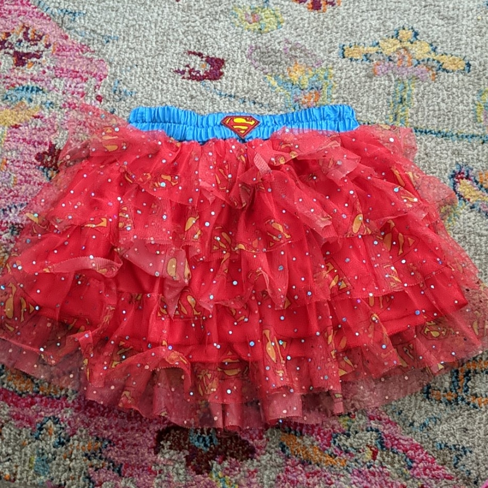 🌞 Supergirl skirt